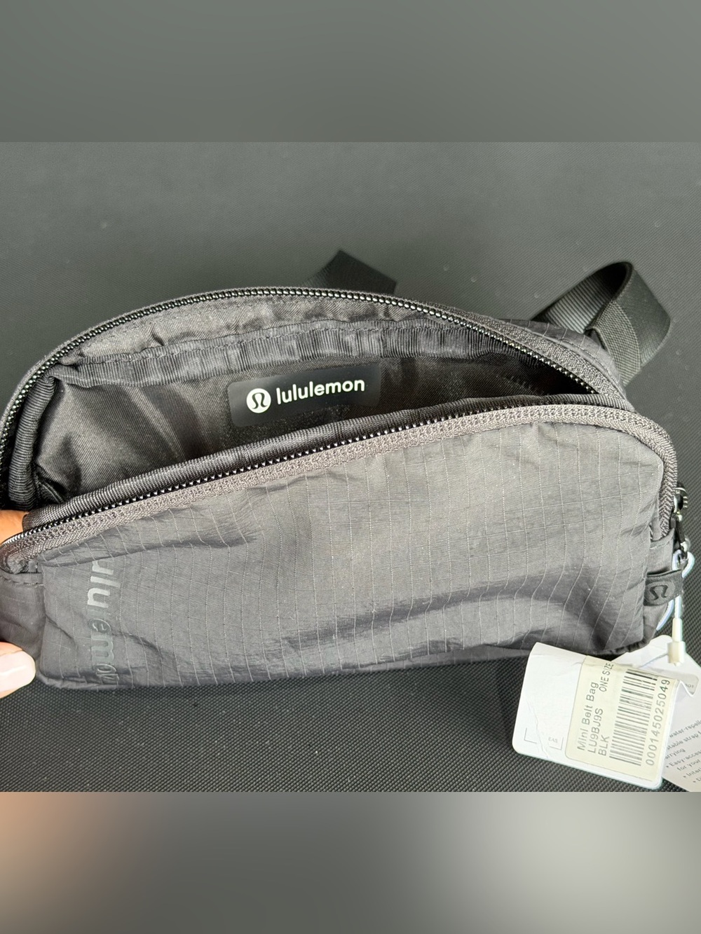 Lululemon Athletica Black Mini Belt Bag - Picture 2 of 4
